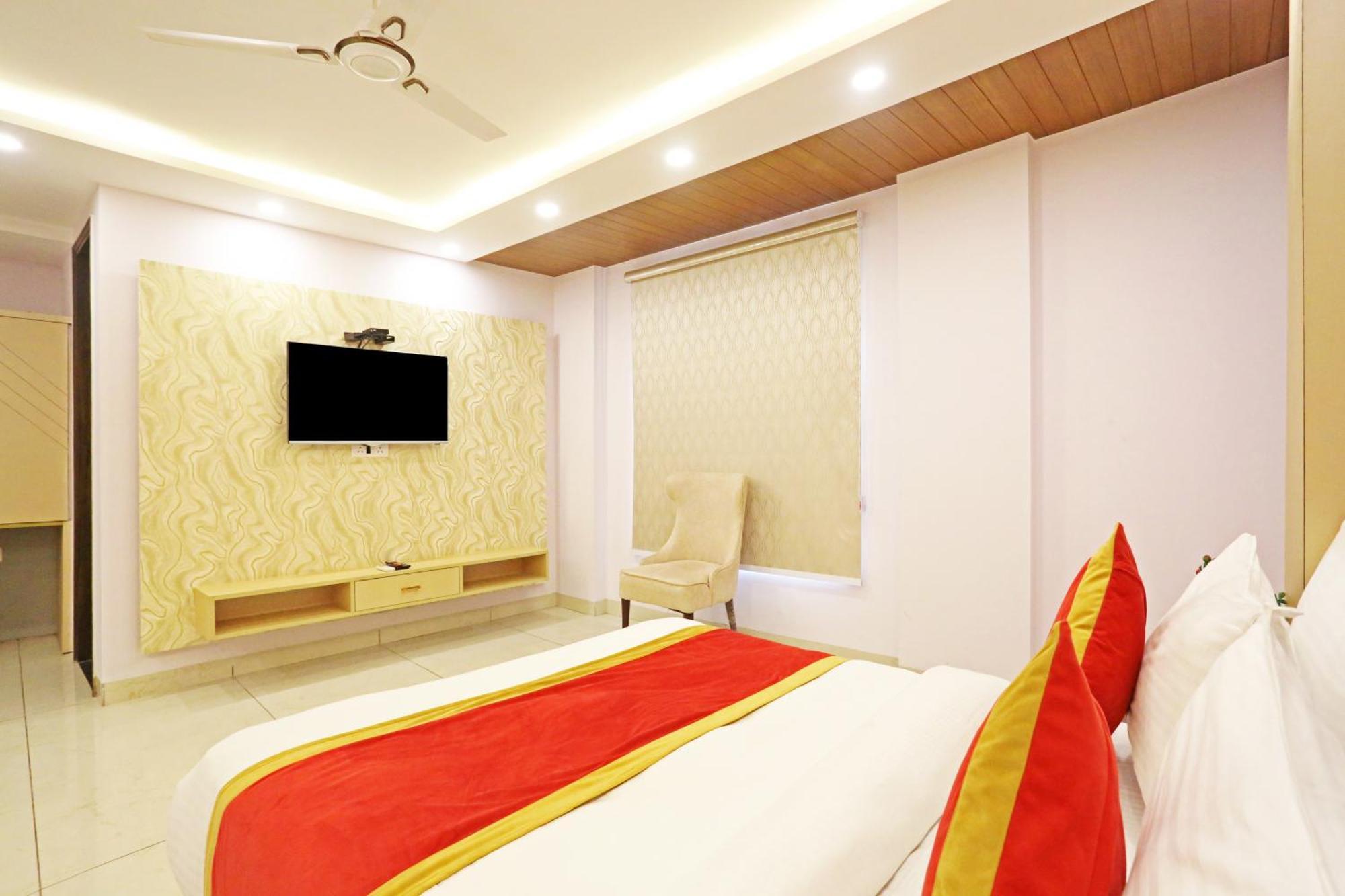Hotel Mayfair Just A Minute Away From New Delhi Railway Station And Connaught Place Exterior foto