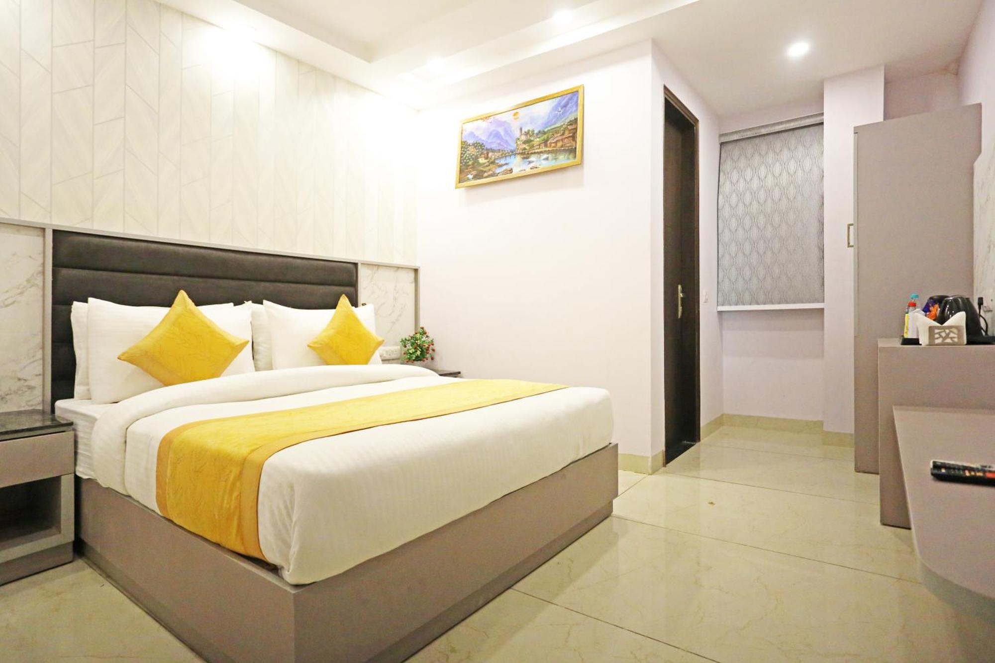 Hotel Mayfair Just A Minute Away From New Delhi Railway Station And Connaught Place Exterior foto