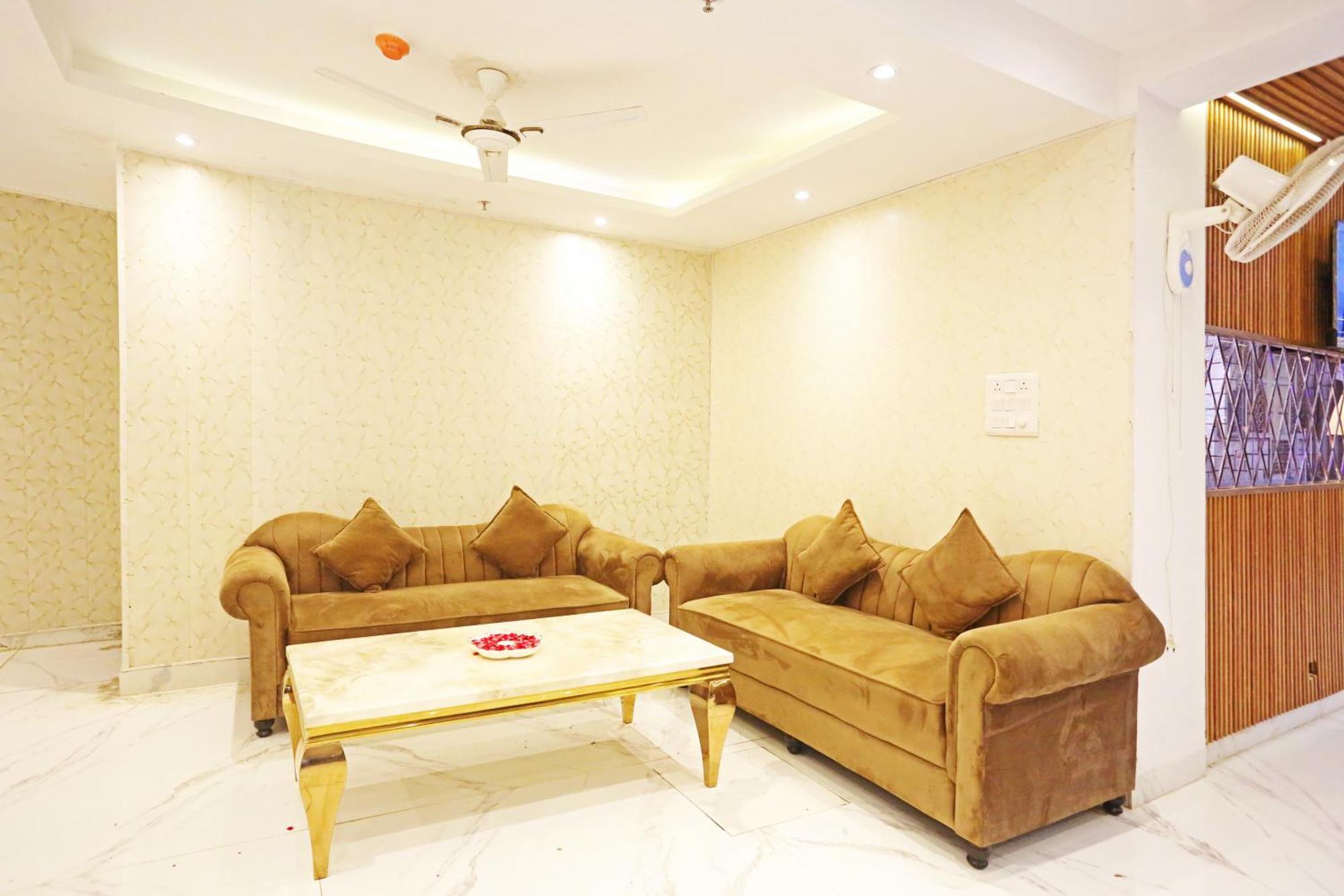 Hotel Mayfair Just A Minute Away From New Delhi Railway Station And Connaught Place Exterior foto