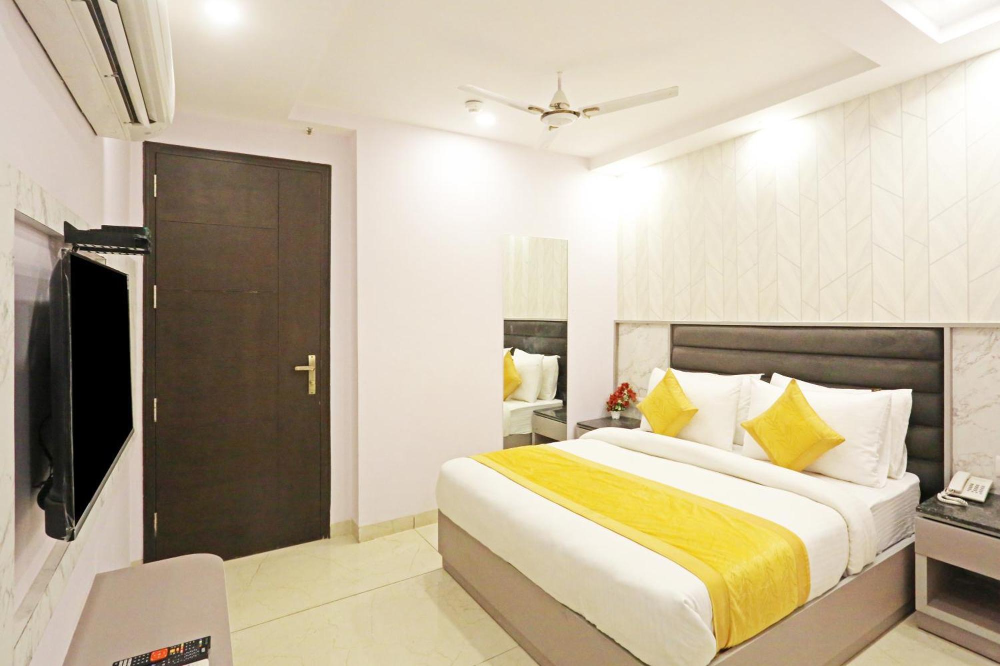 Hotel Mayfair Just A Minute Away From New Delhi Railway Station And Connaught Place Exterior foto