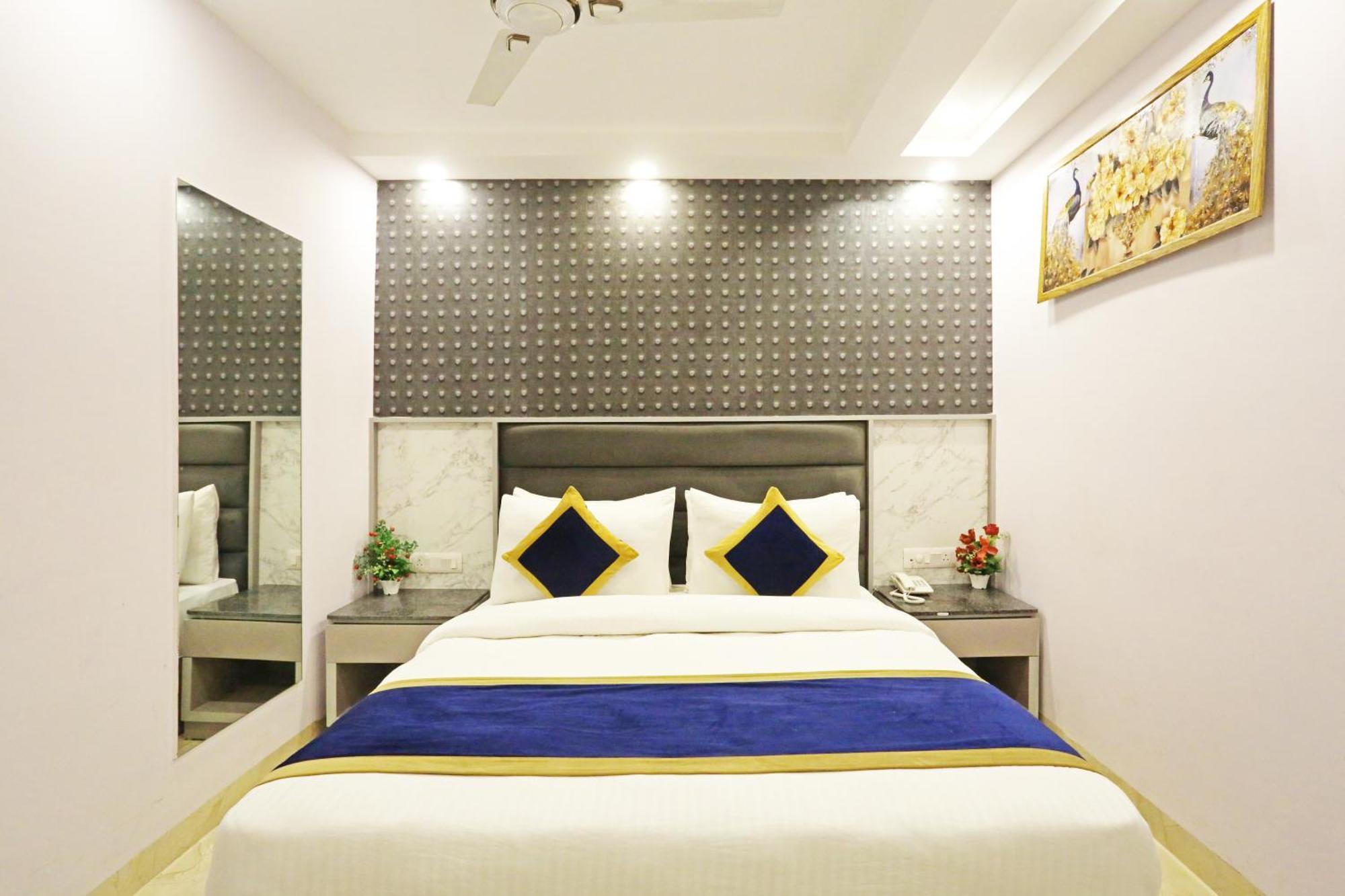 Hotel Mayfair Just A Minute Away From New Delhi Railway Station And Connaught Place Exterior foto